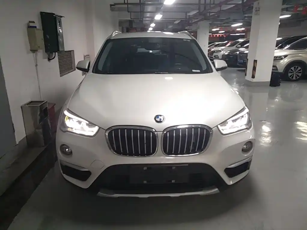 BMW X1 — фото 3
