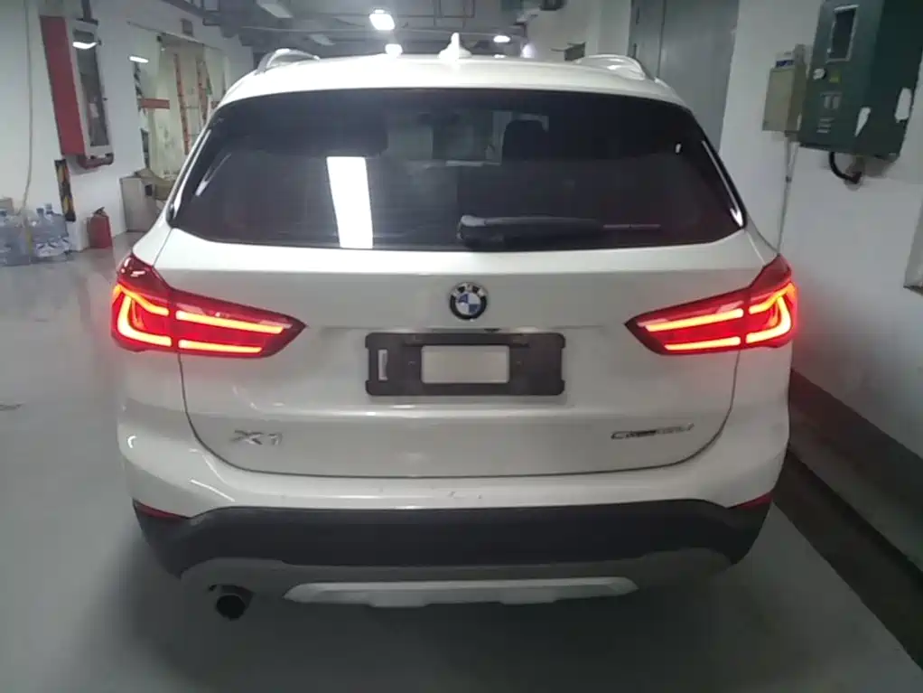 BMW X1 — фото 6