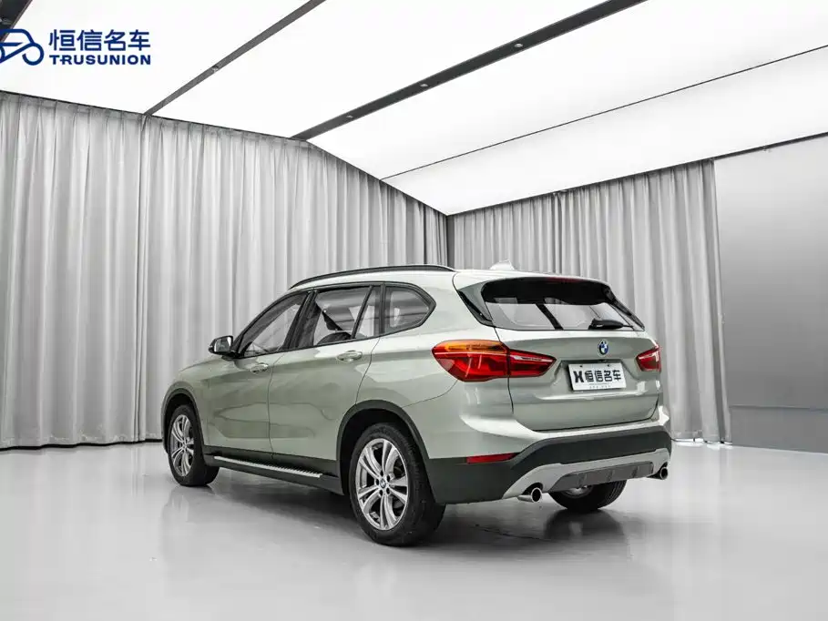 BMW X1 — фото 11