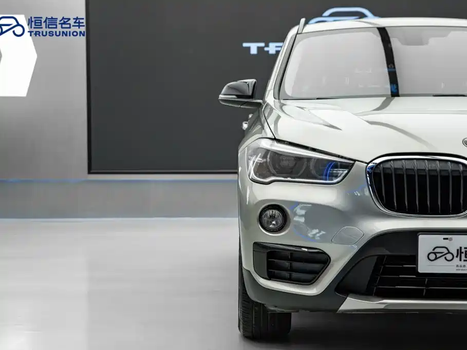 BMW X1 — фото 4
