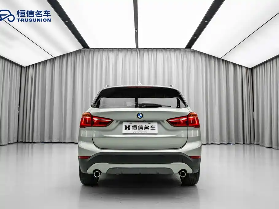 BMW X1 — фото 10