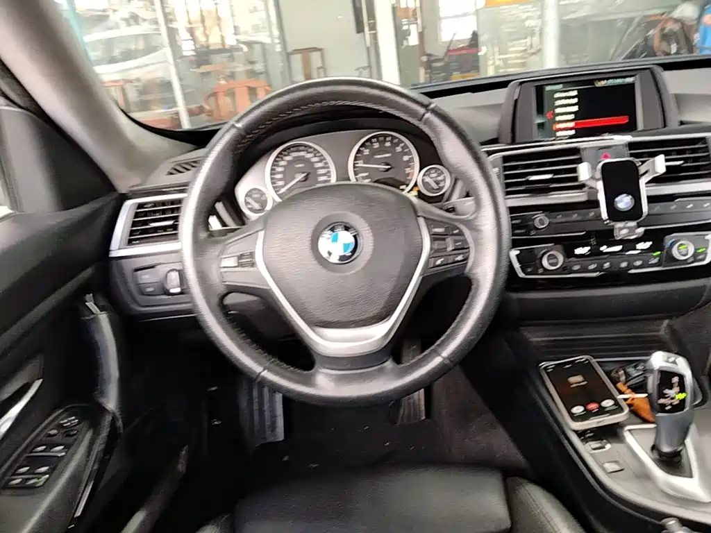BMW 3 Series GT — фото 7