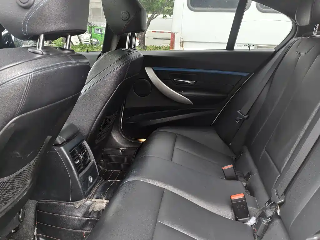 BMW 3 Series — фото 10