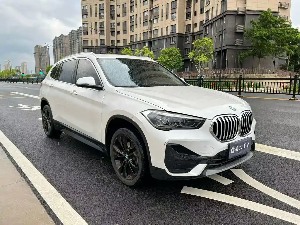 BMW X1 — фото 3