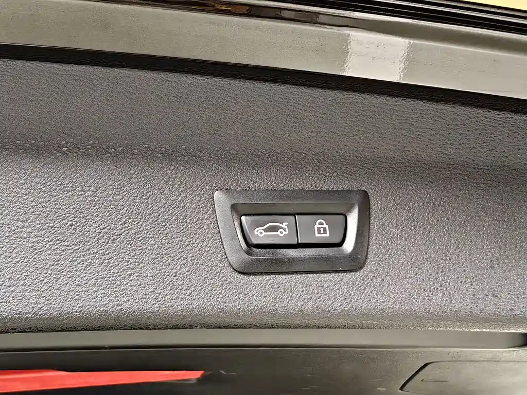 BMW X1 — фото 17