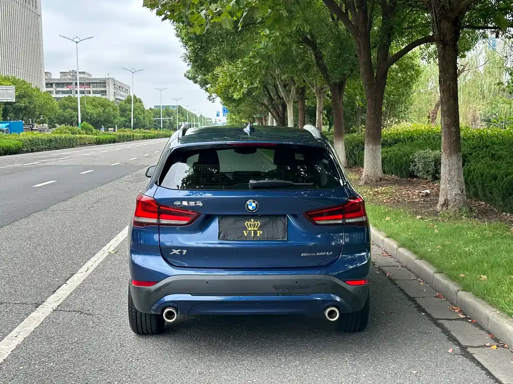 BMW X1 — фото 18