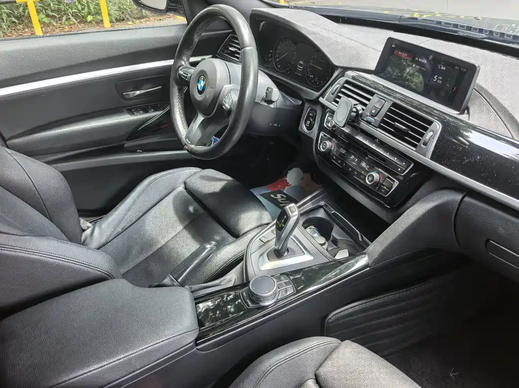 BMW 3 Series GT — фото 8