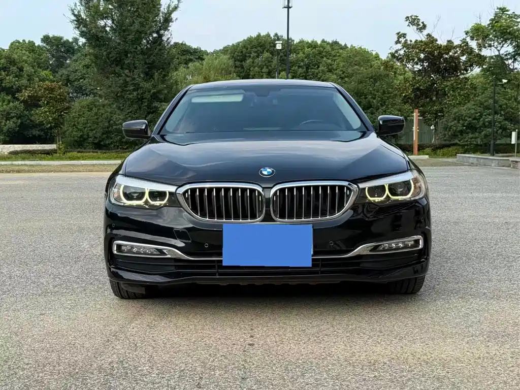 BMW 5 Series — фото 2