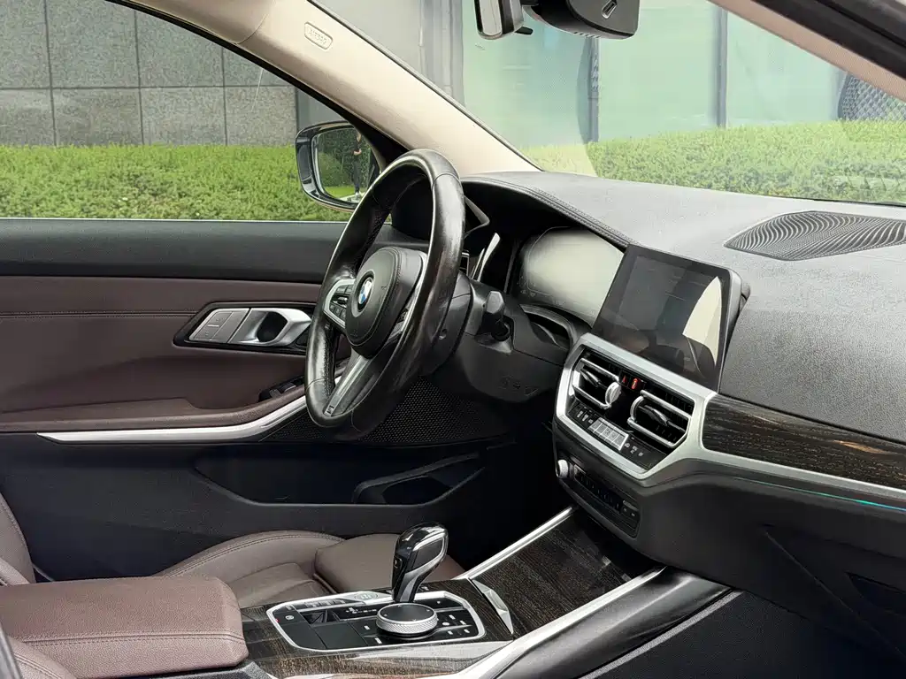 BMW 3 Series — фото 14