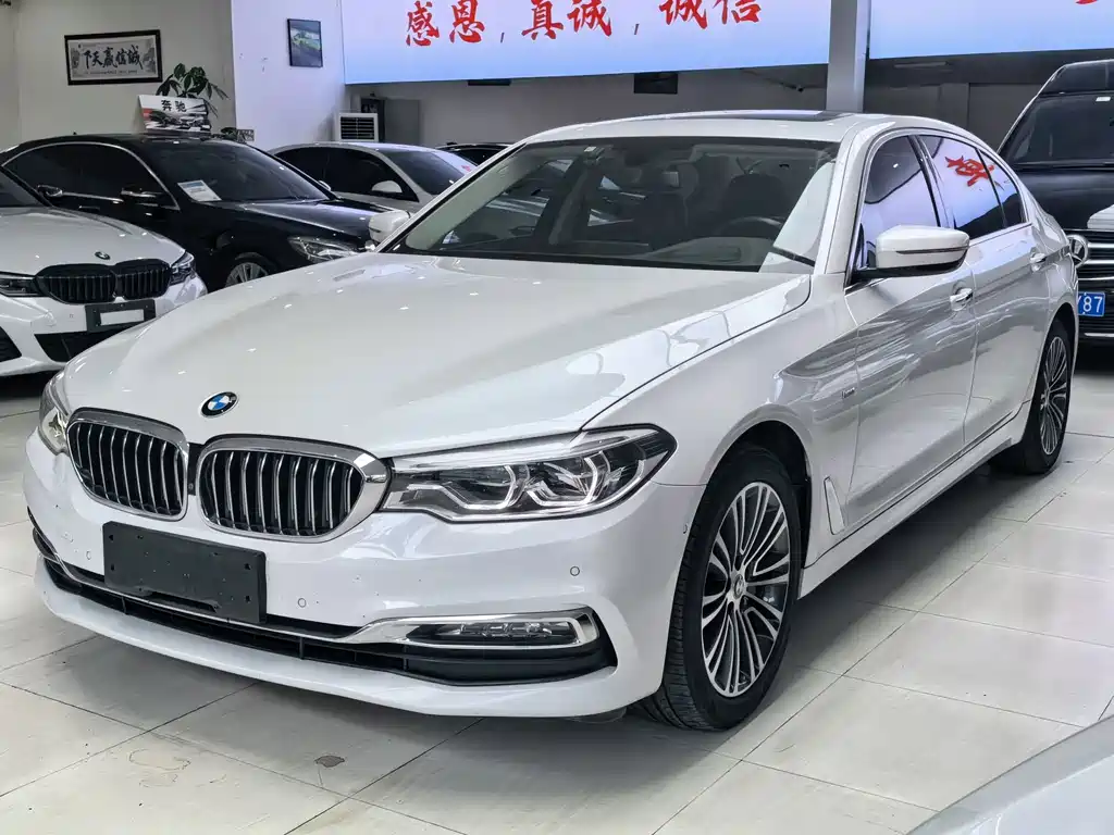 BMW 5 Series — фото 2