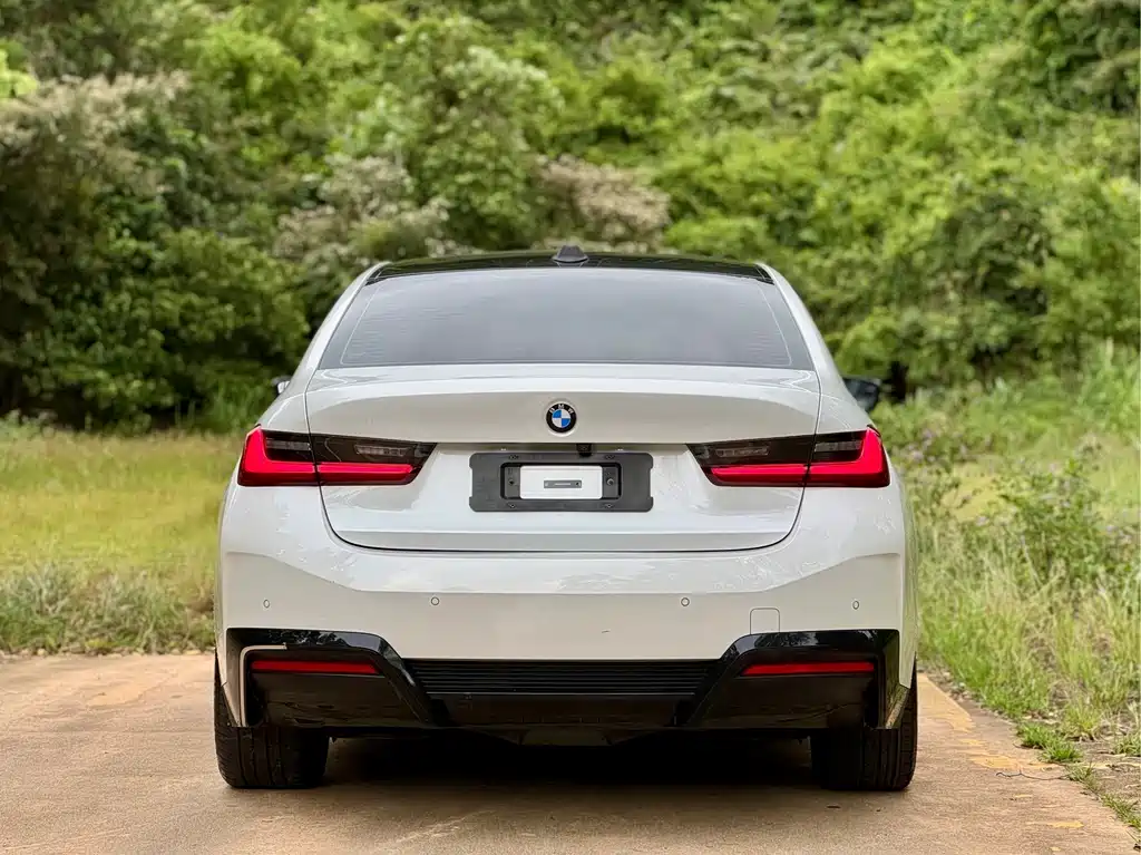BMW i3 — фото 5
