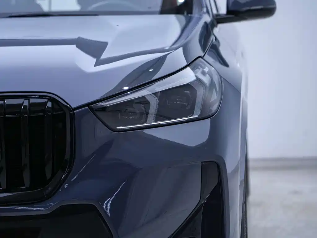 BMW X1 — фото 7