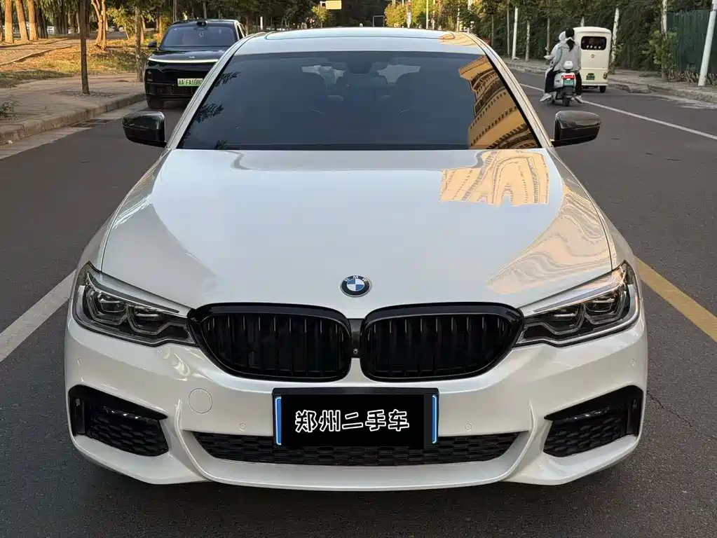 BMW 5 Series — фото 2