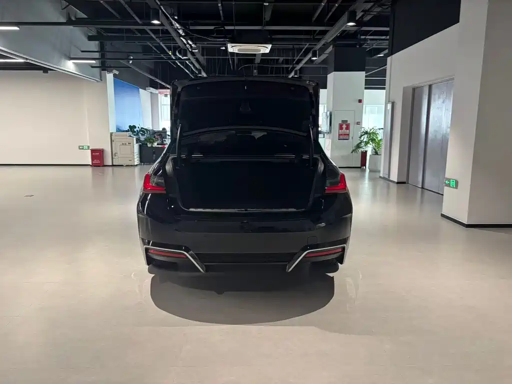 BMW i3 — фото 6