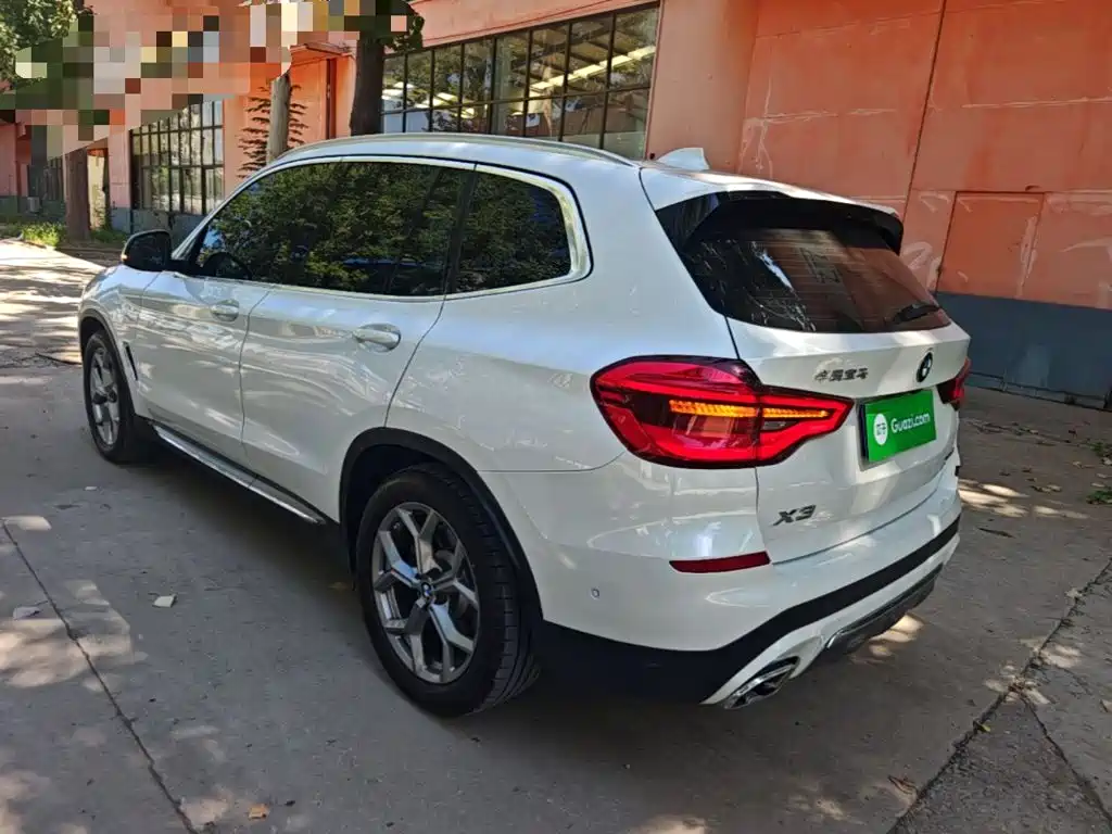 BMW X3 — фото 23
