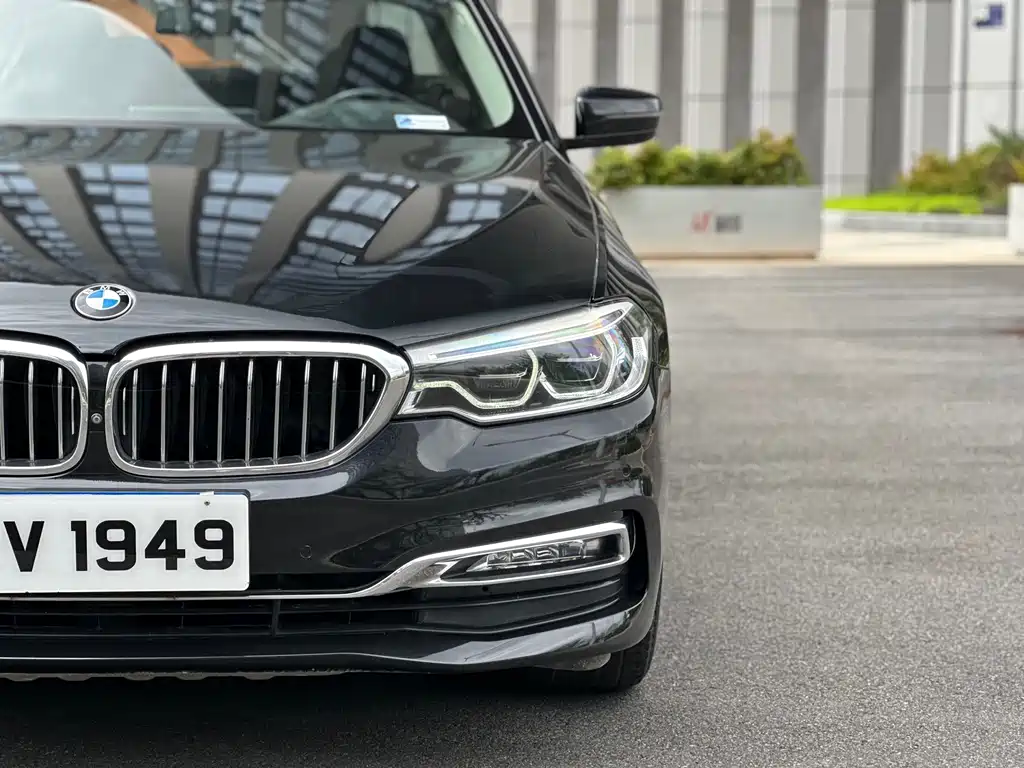 BMW 5 Series — фото 3