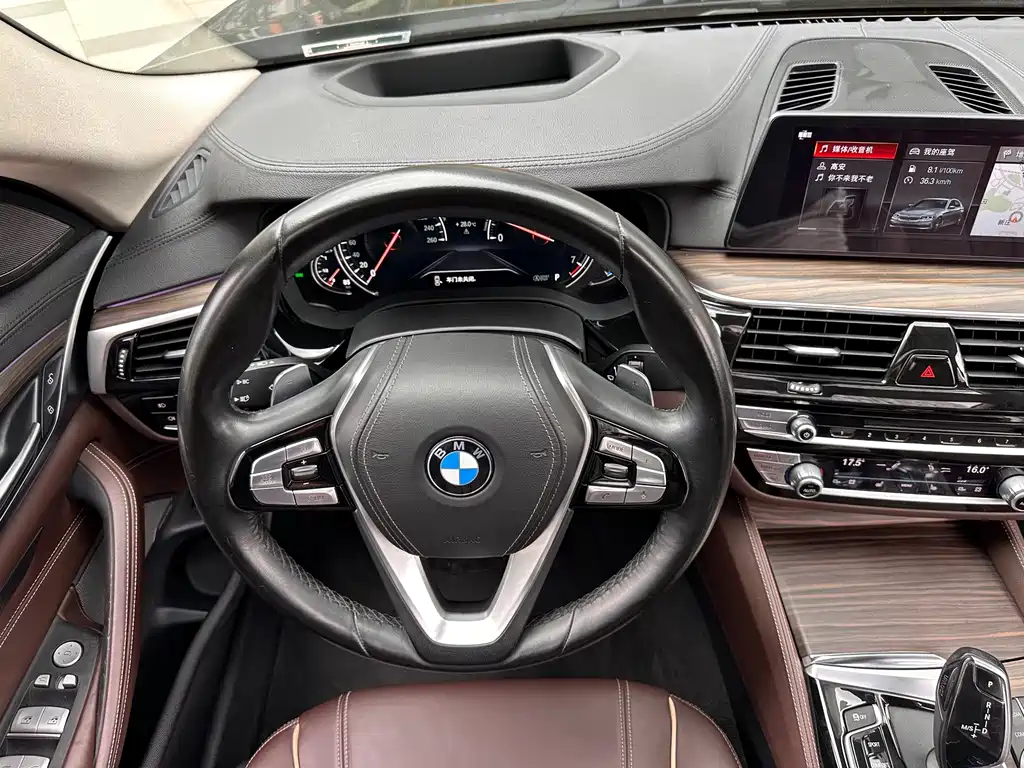 BMW 5 Series — фото 23