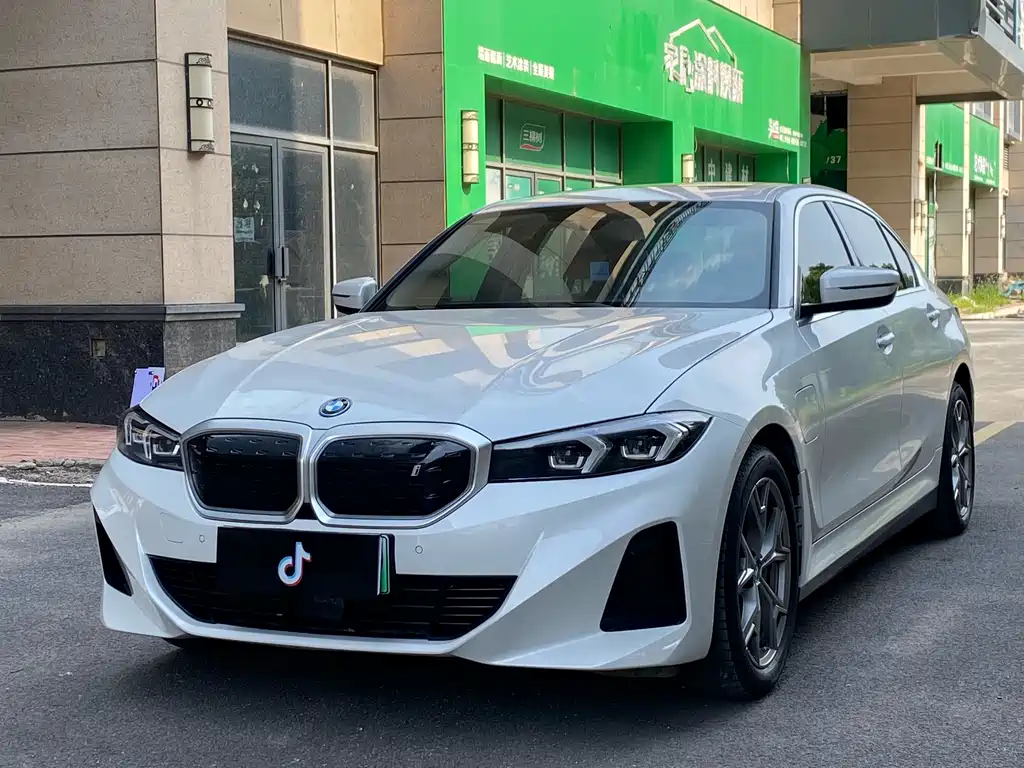 BMW i3 — фото 2