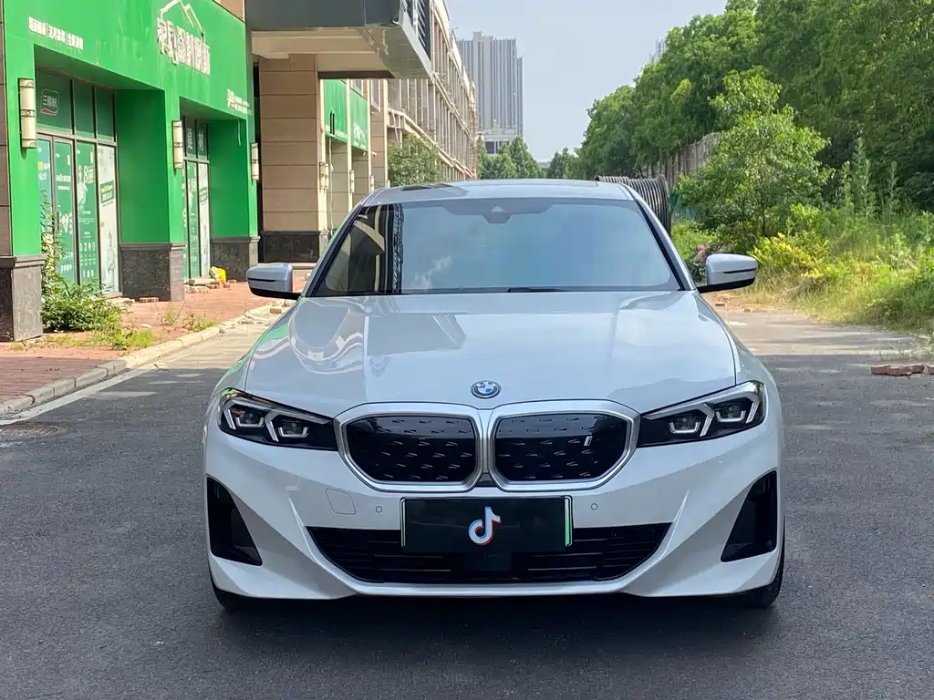 BMW i3 — фото 4