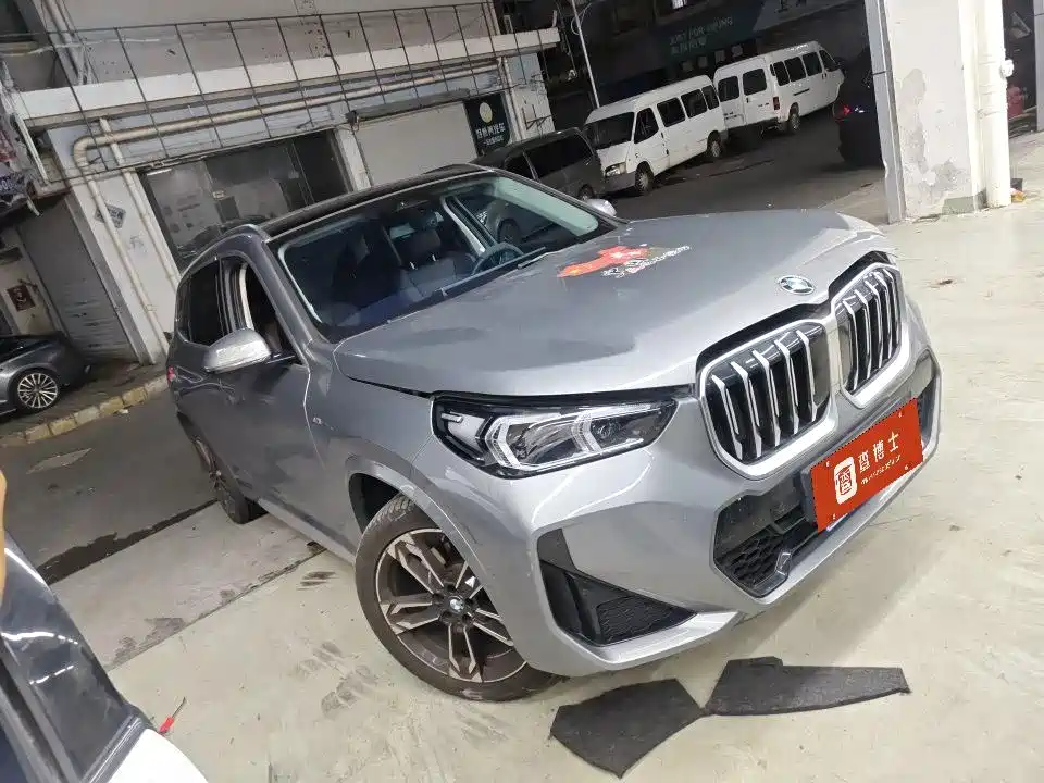 BMW X1 — фото 2