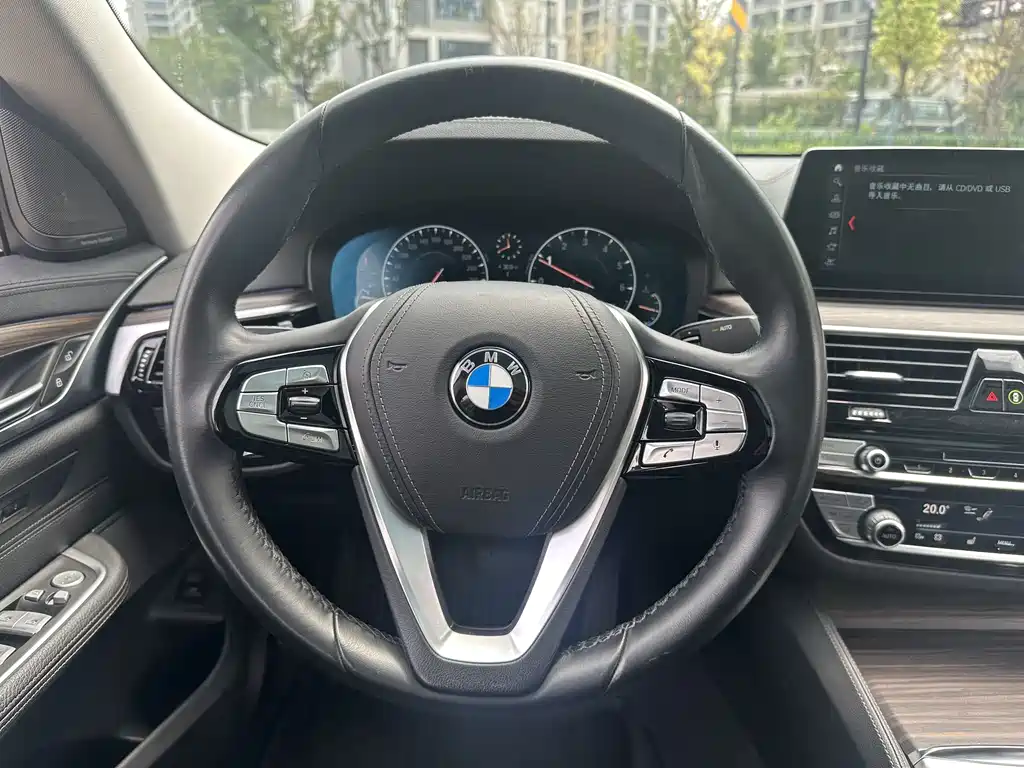 BMW 6 Series GT — фото 14