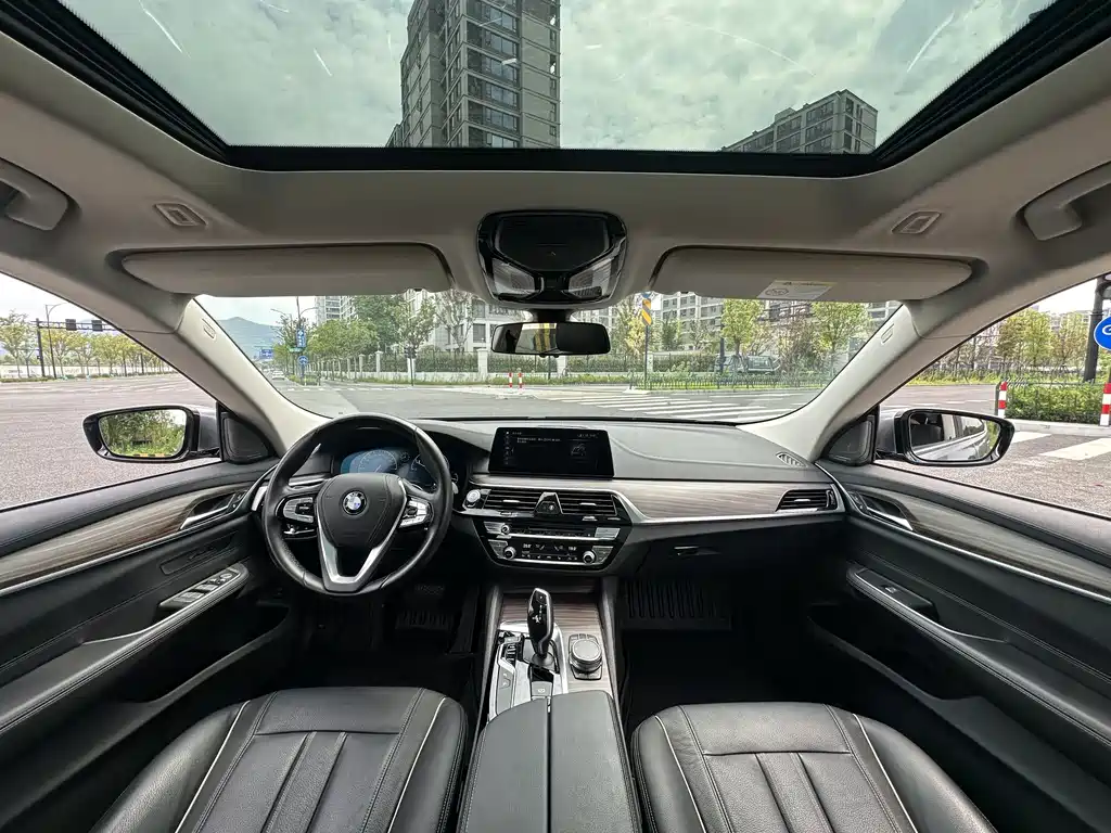 BMW 6 Series GT — фото 18
