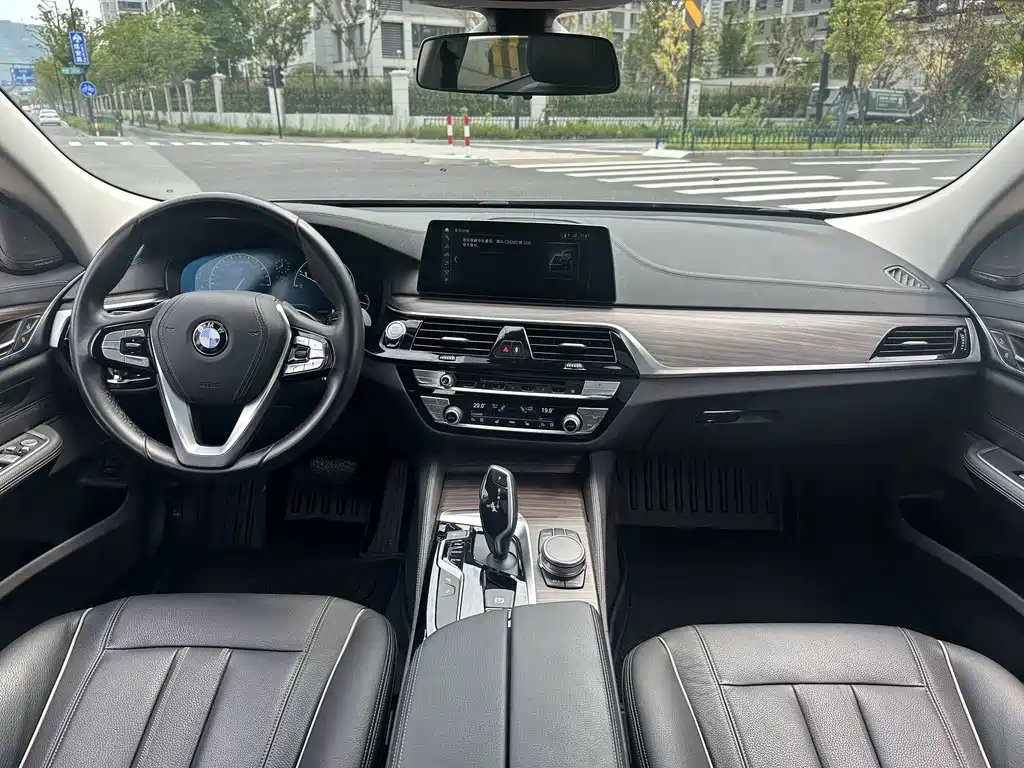 BMW 6 Series GT — фото 8