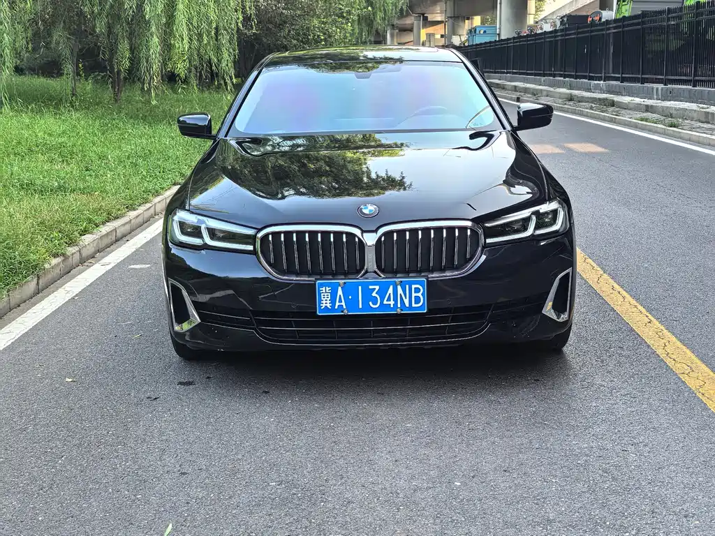 BMW 5 Series — фото 2