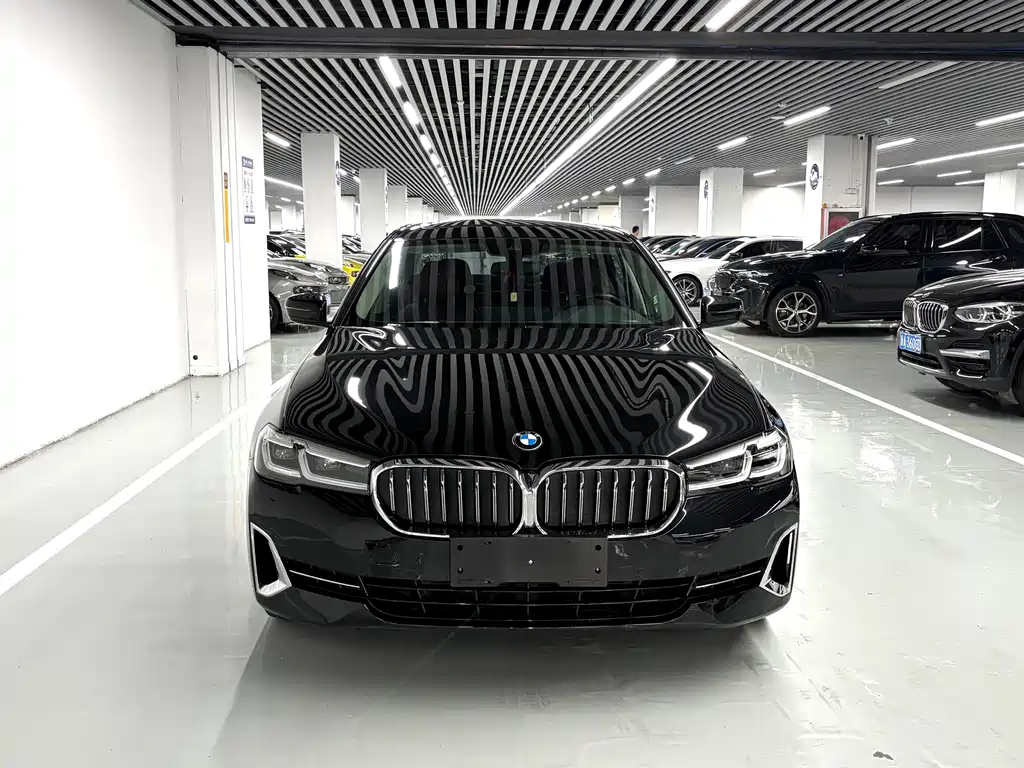 BMW 5 Series — фото 2