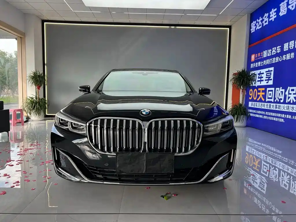 BMW 7 Series — фото 2