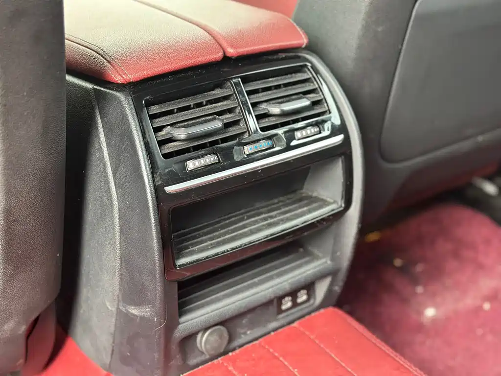 BMW 5 Series — фото 10