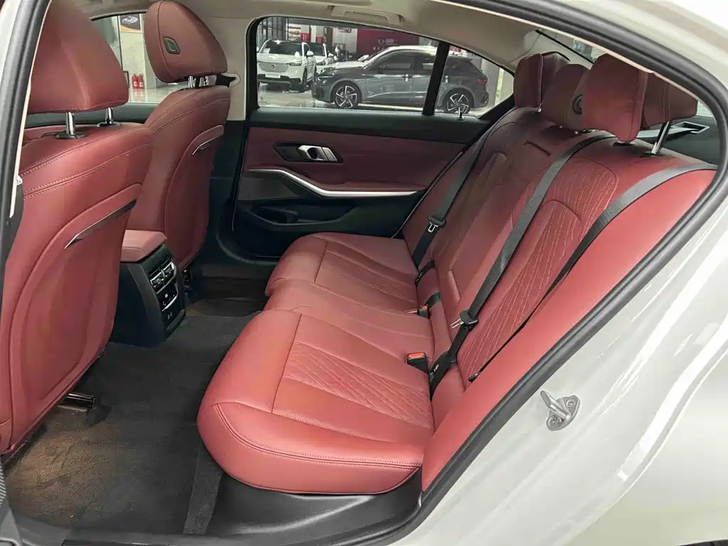BMW 3 Series — фото 15