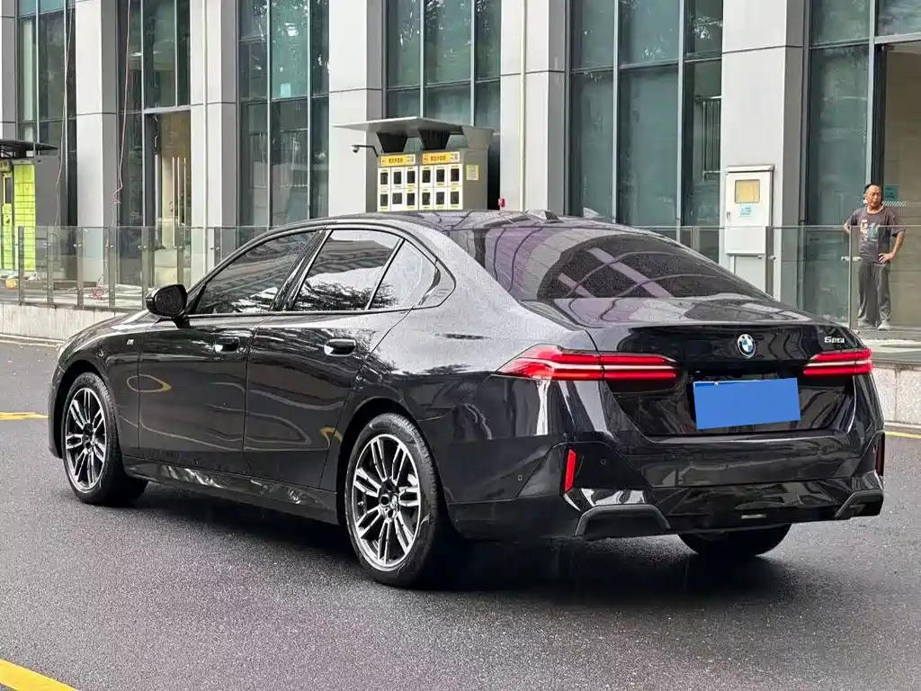 BMW 5 Series (Import) — фото 3
