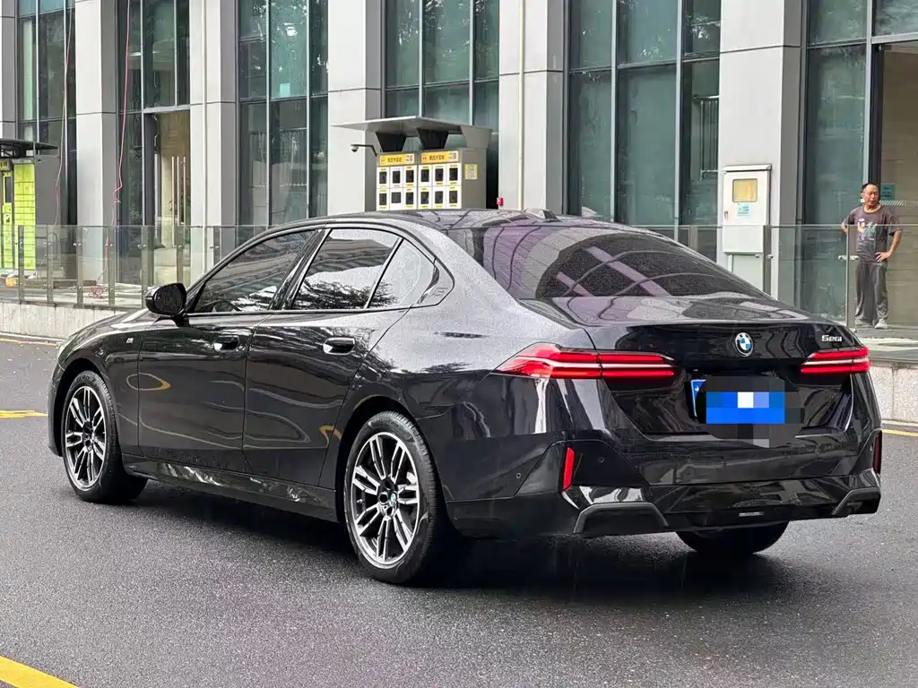 BMW 5 Series (Import) — фото 4