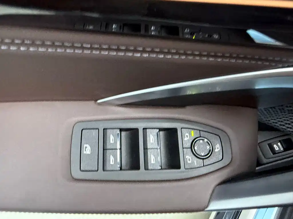 BMW X1 — фото 14