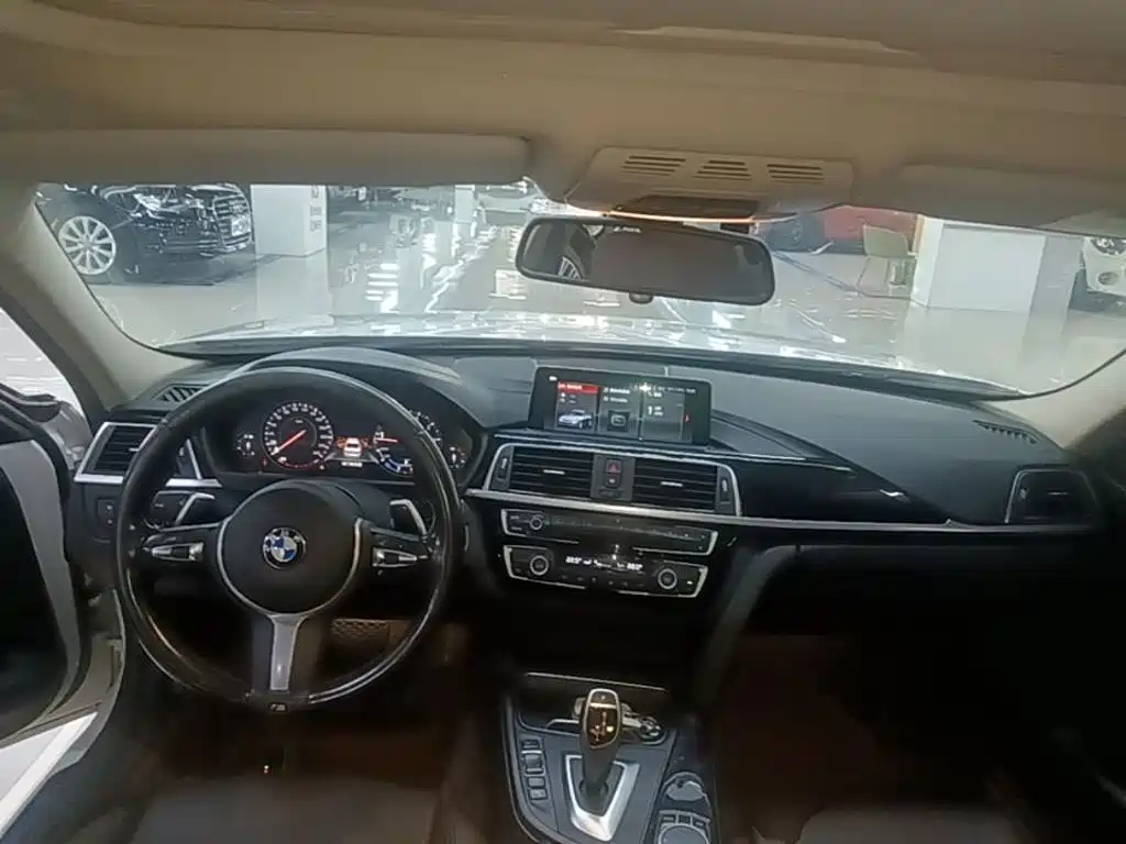BMW 3 Series — фото 10