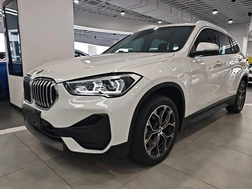 BMW X1 — фото 2