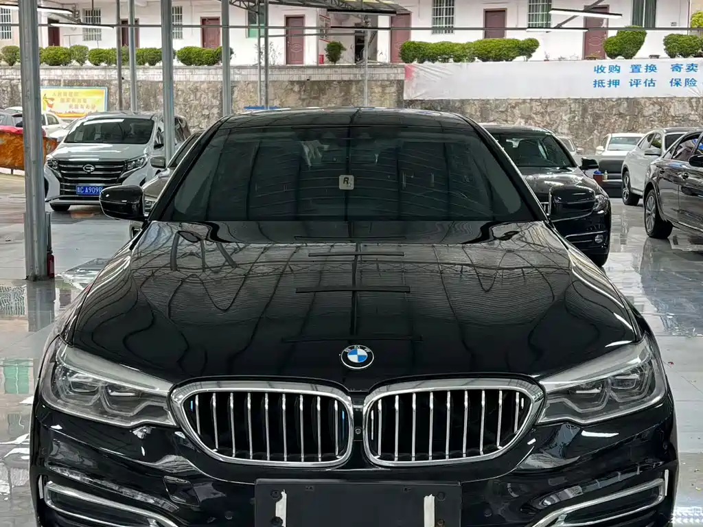 BMW 5 Series New Energy — фото 2