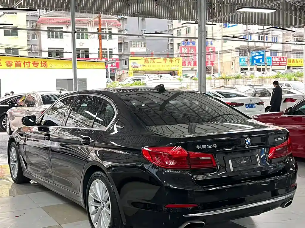 BMW 5 Series New Energy — фото 4