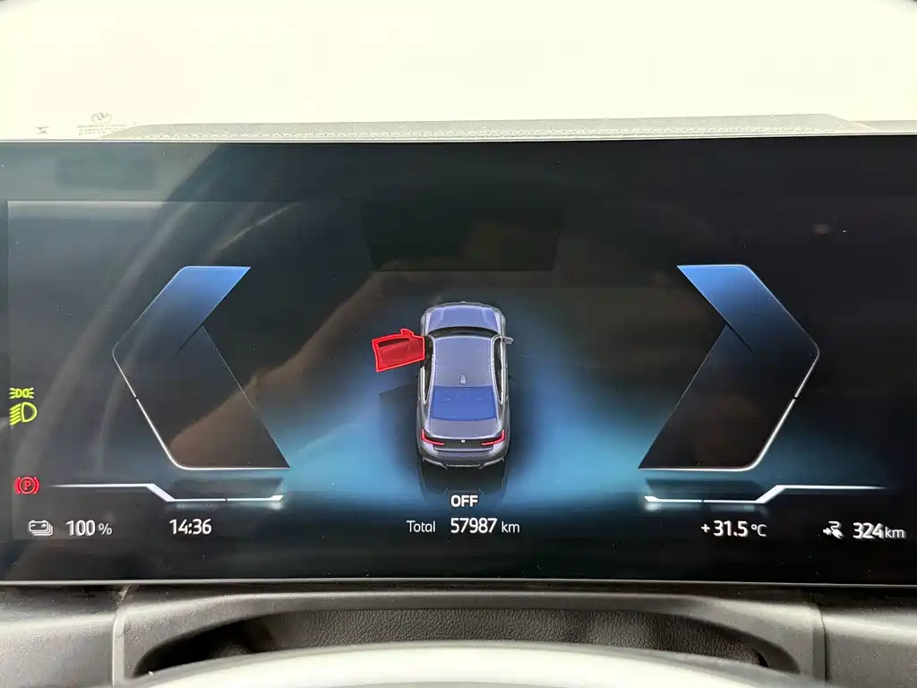 BMW i3 — фото 8