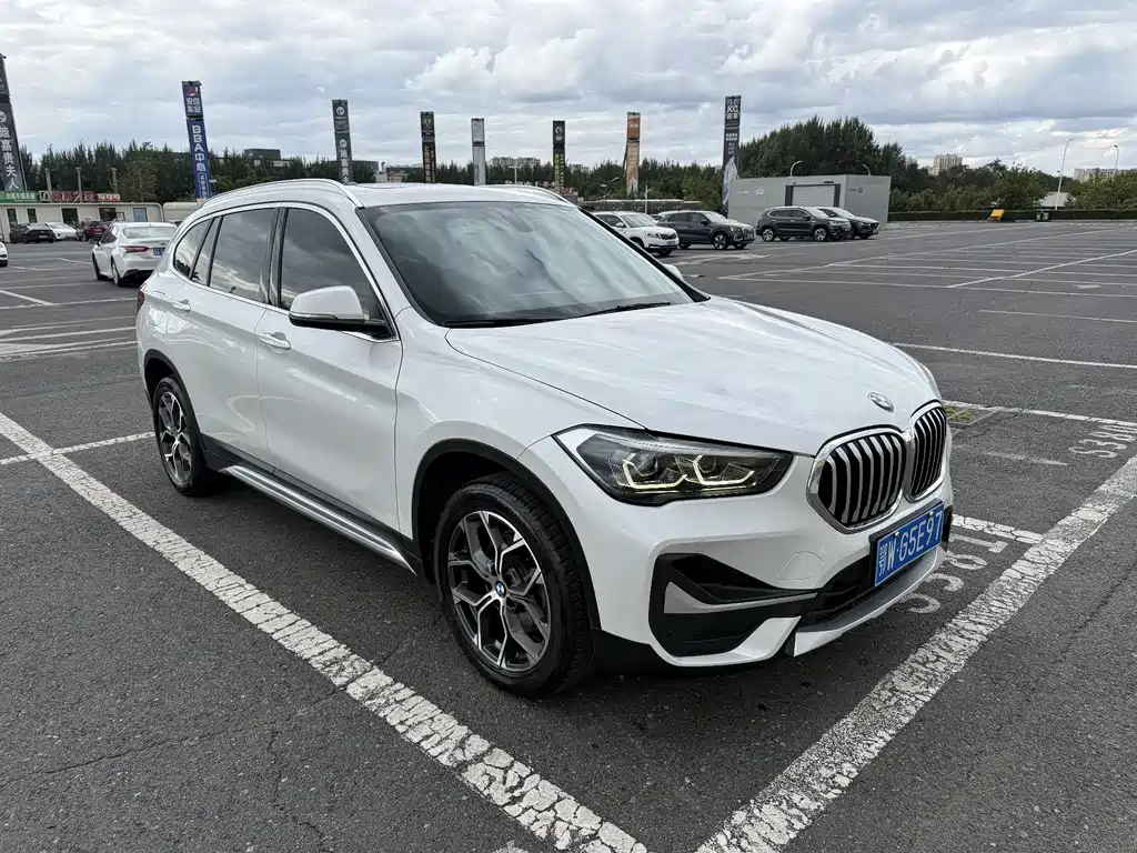 BMW X1 — фото 3