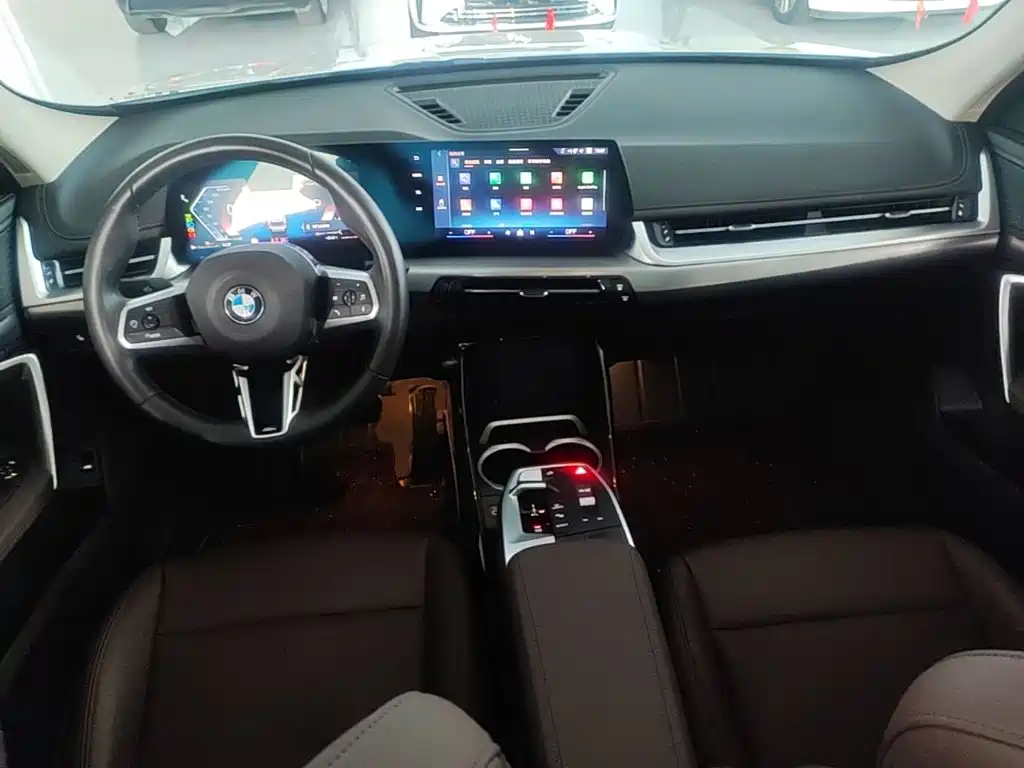BMW X1 — фото 10