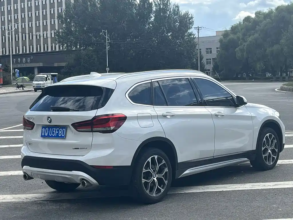 BMW X1 — фото 6