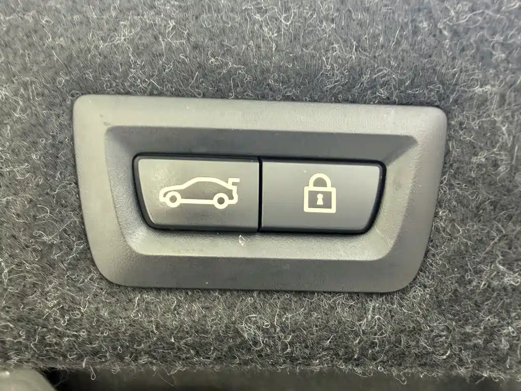 BMW 5 Series New Energy — фото 9