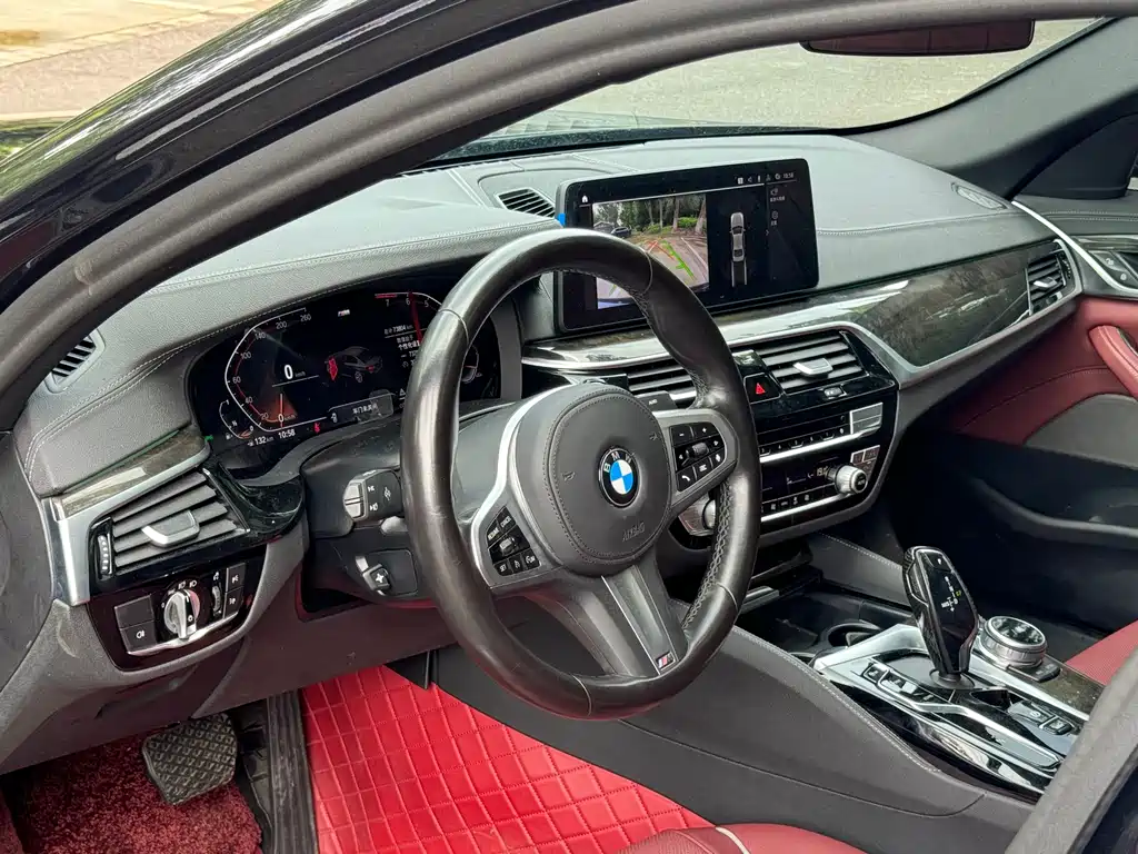 BMW 5 Series — фото 4