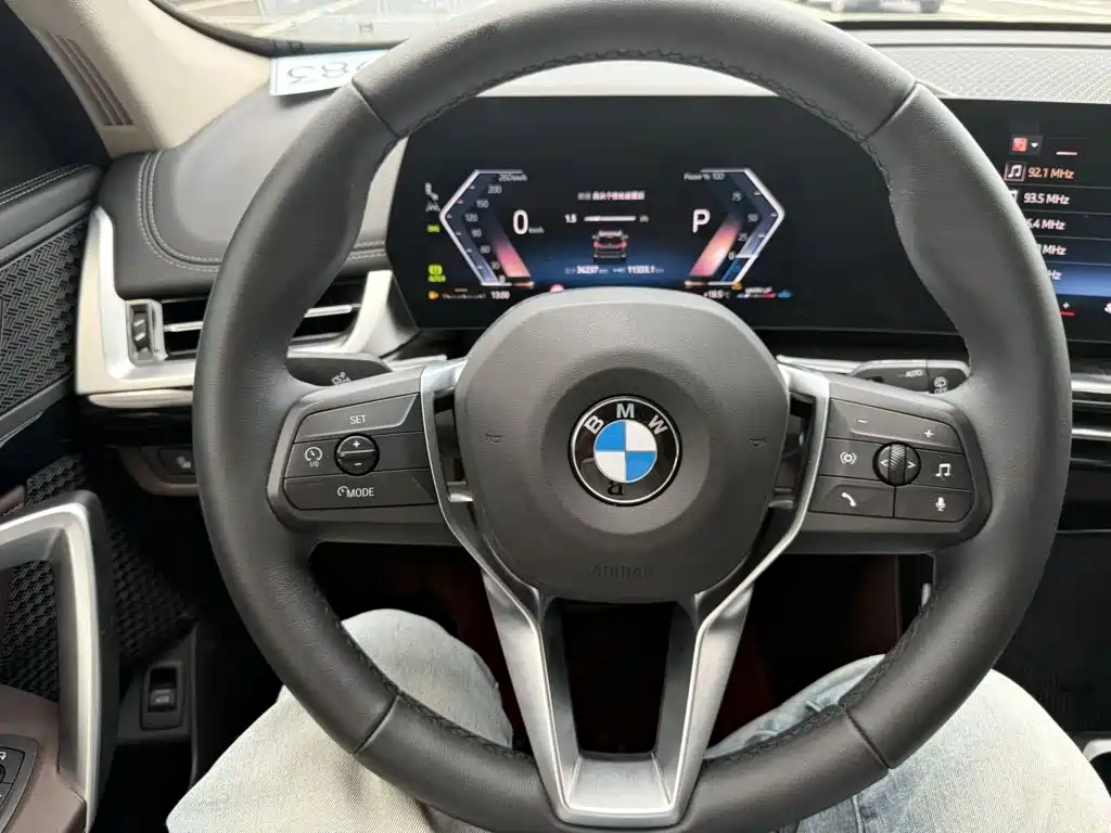 BMW X1 — фото 14