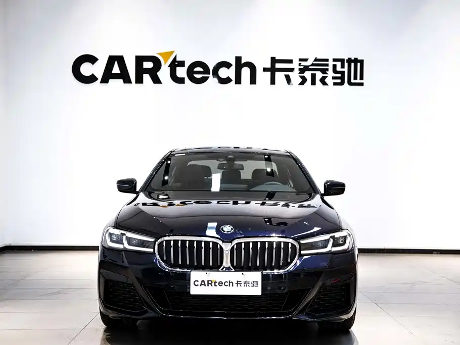 BMW 5 Series — фото 4