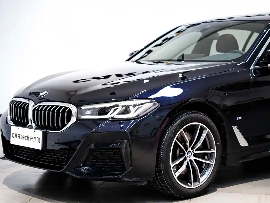 BMW 5 Series — фото 5