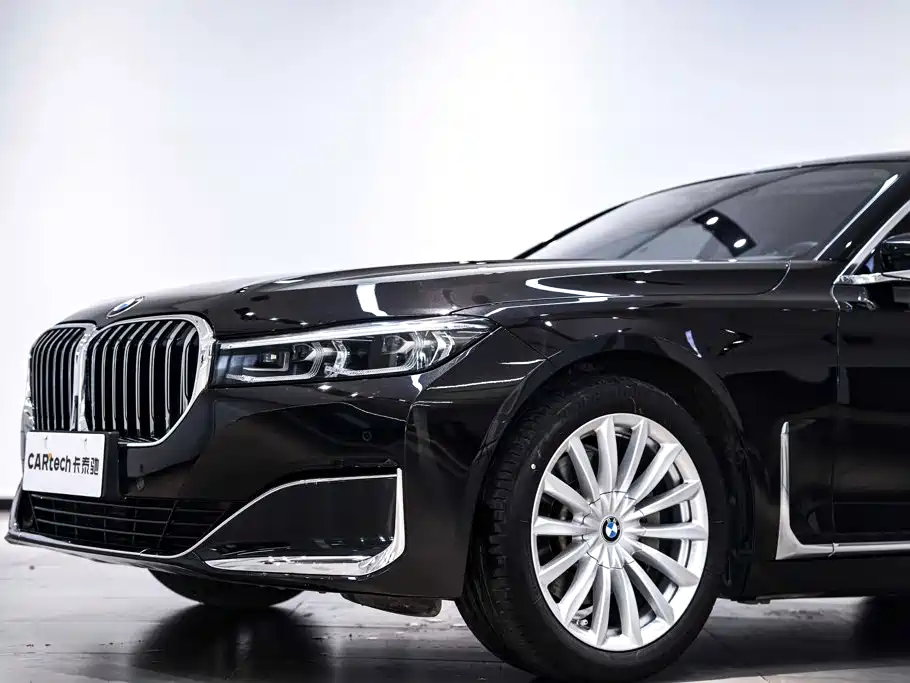 BMW 7 Series — фото 3