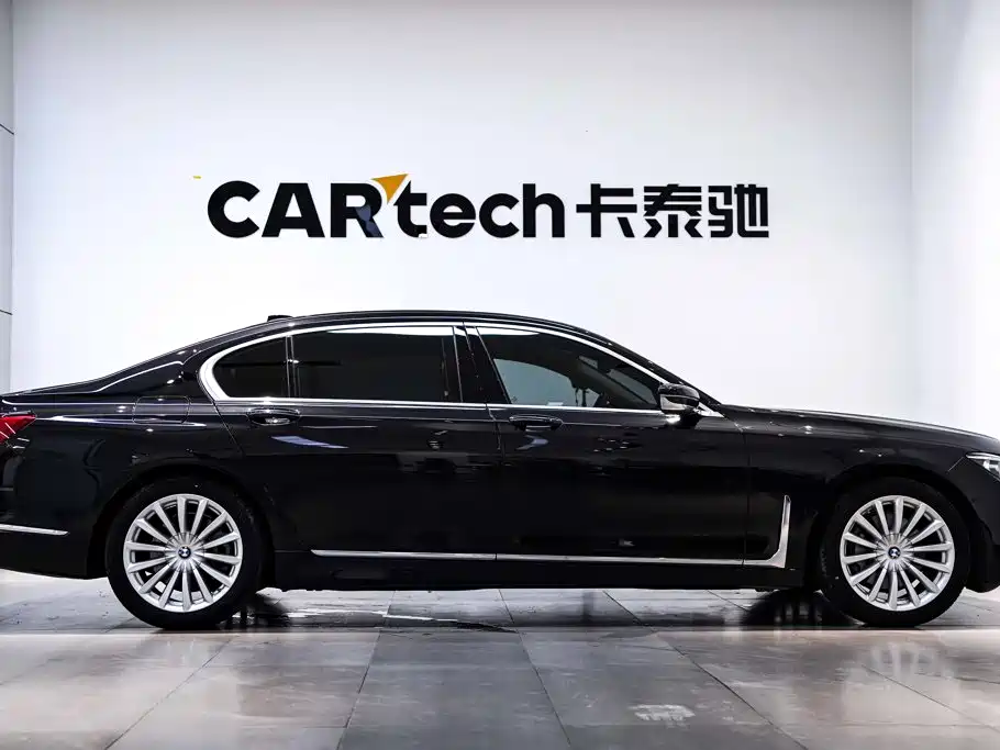 BMW 7 Series — фото 5
